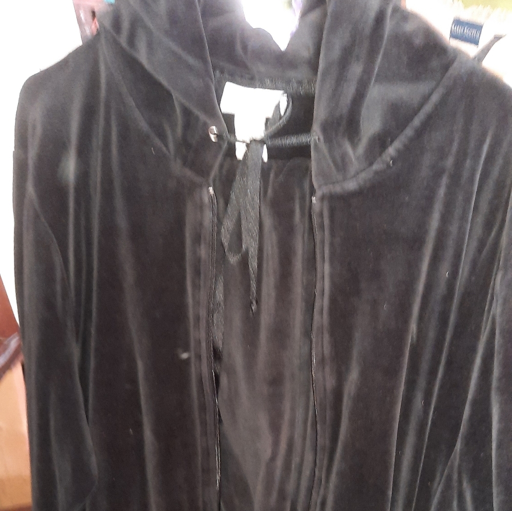 Avenue velour jogging/leisure suit